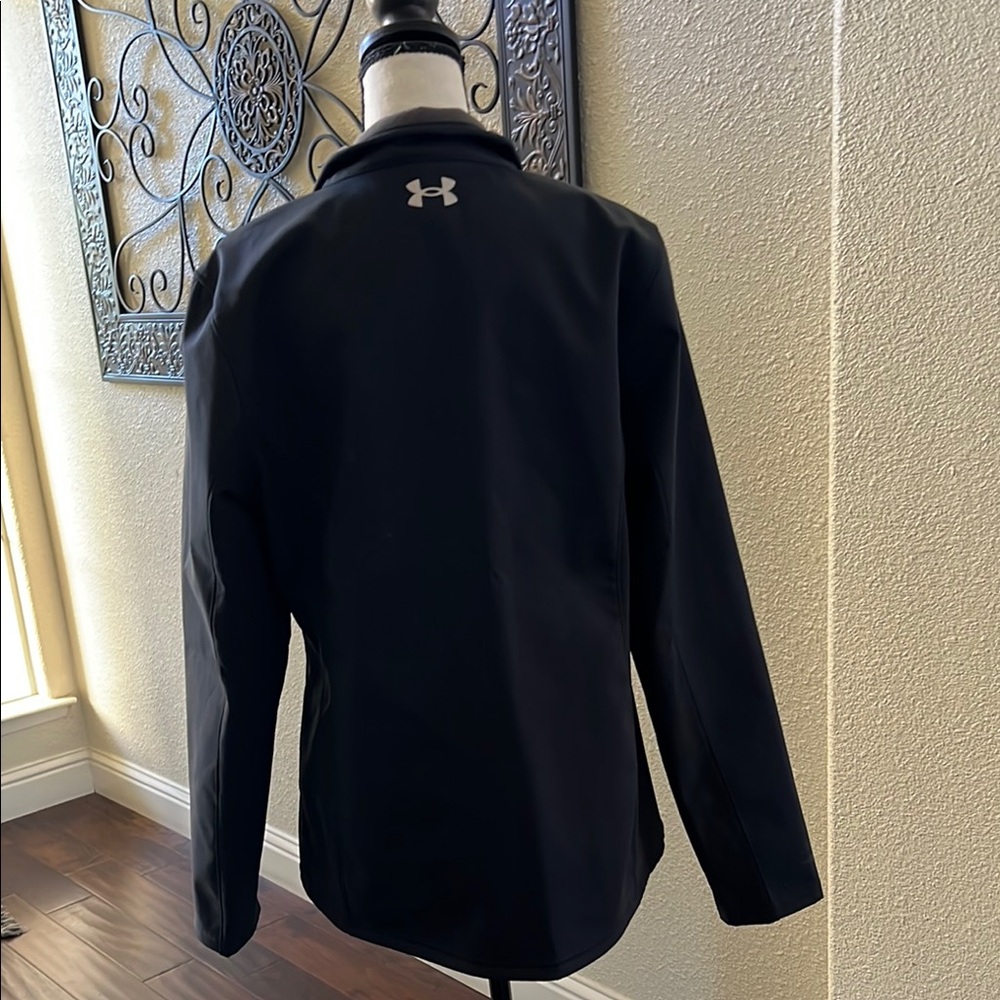 Under Armour Black Utility Jacket with Performance Fabric - Picture 4 of 7